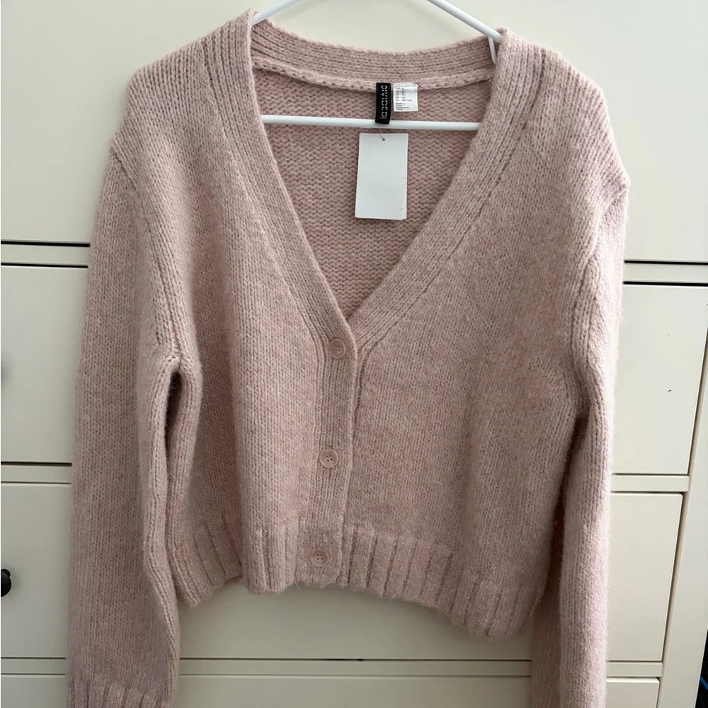 H&M Divided v-neck cardigan pink size XL NWT